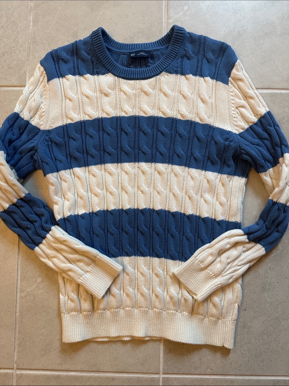 GAP Men’s Navy and Cream Striped Cable Crewneck Sweater